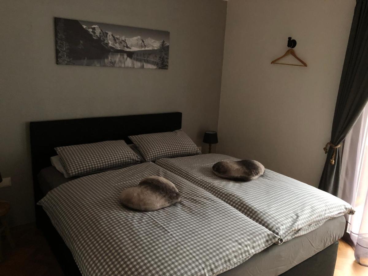 Appartement Kuhglocken Ferienhaus Fuenf Sinne Döbriach Exterior foto